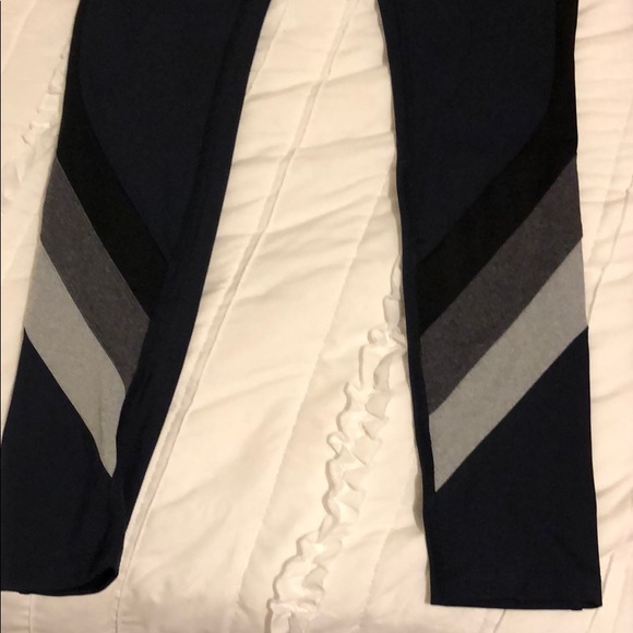 Bandier splits59 leggings - Picture 2 of 4